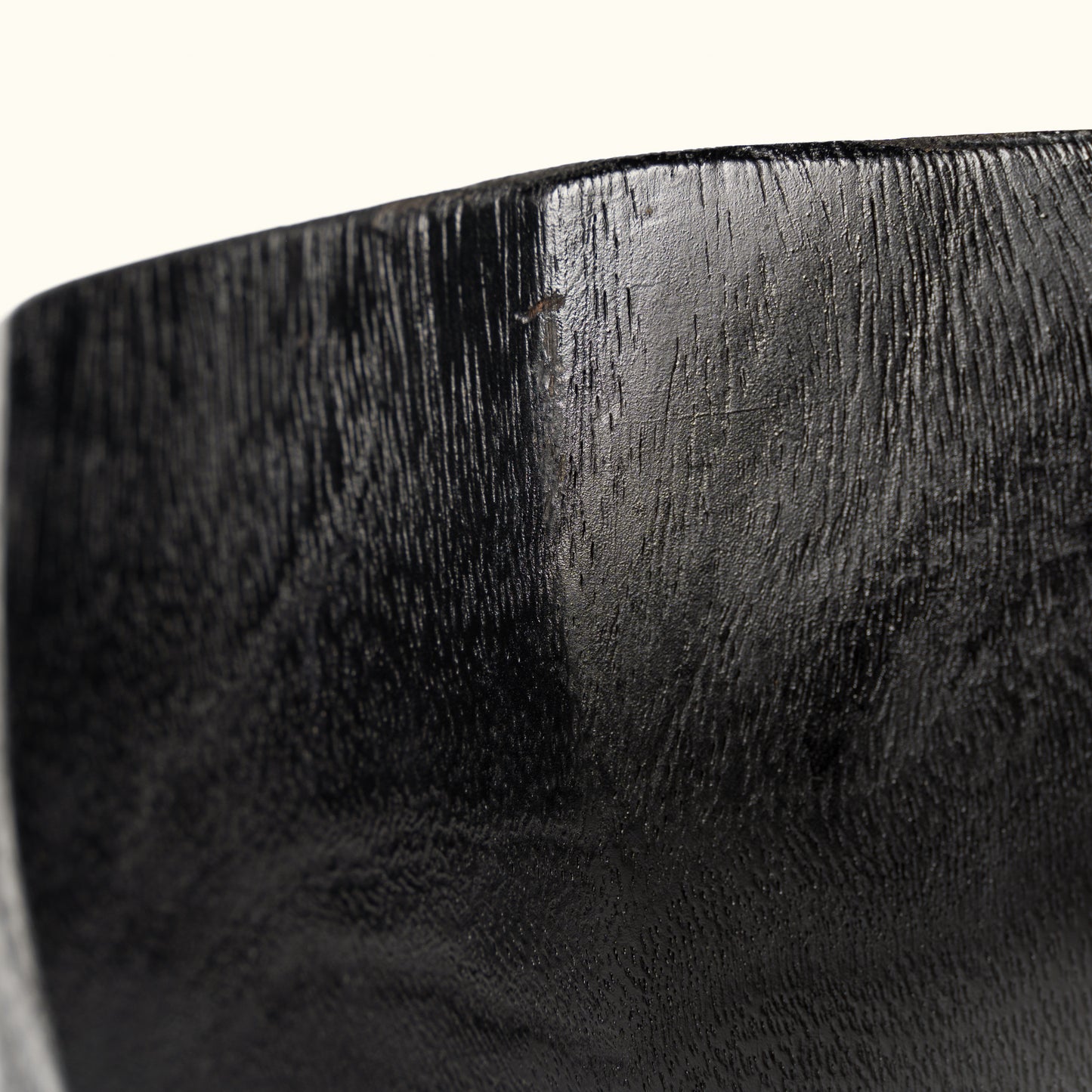 Natural wood log table "Crystal black"