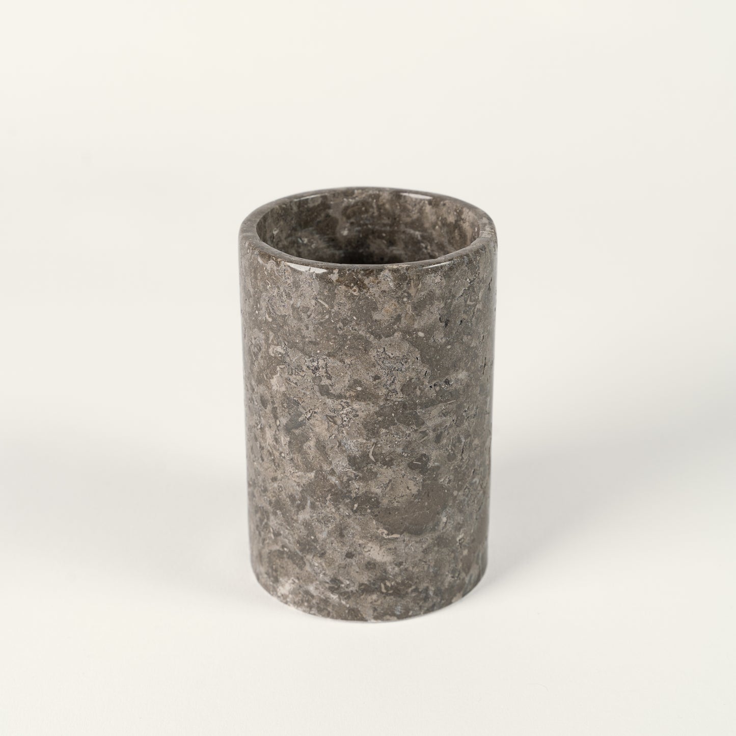 Puodelis iš marmuro