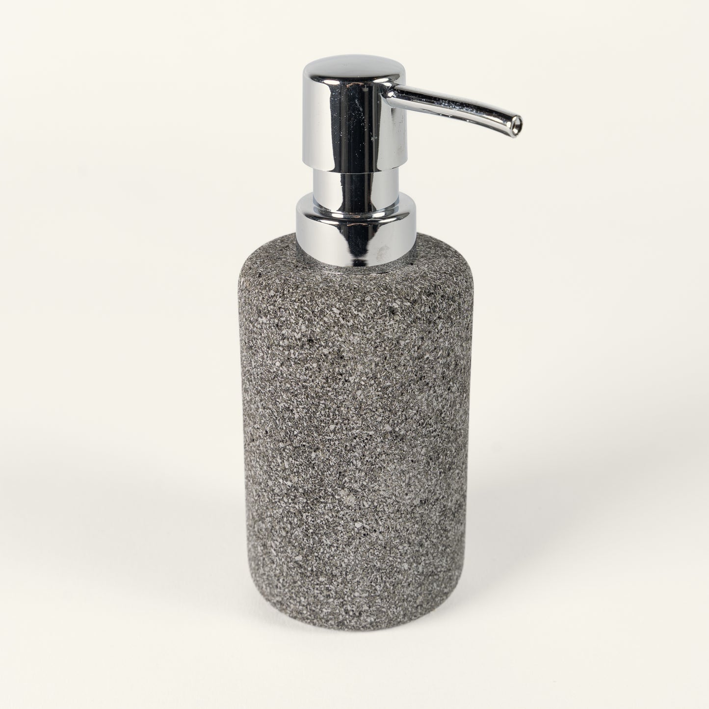 Dozatorius muilui / šampūnui / kondicionieriui iš lavos akmens "Regular" M