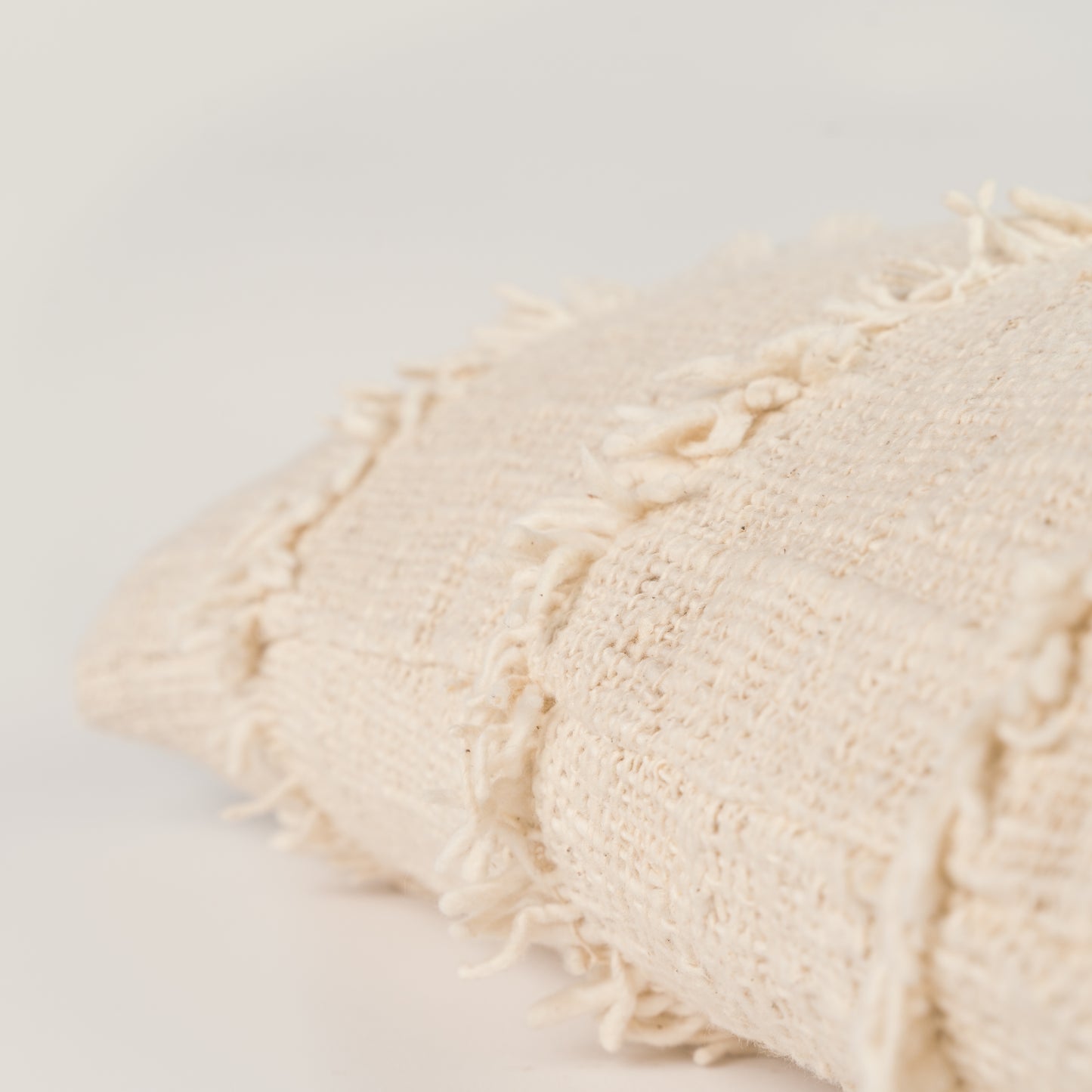 Rankų darbo megztas pagalvės užvalkalas