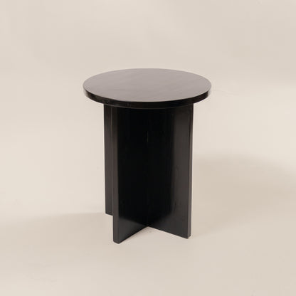 Staliukas "Segitiga Hitam"