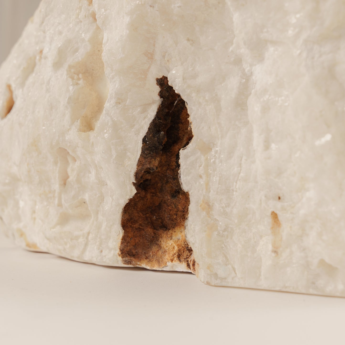 Praustuvas iš onikso "Sari"