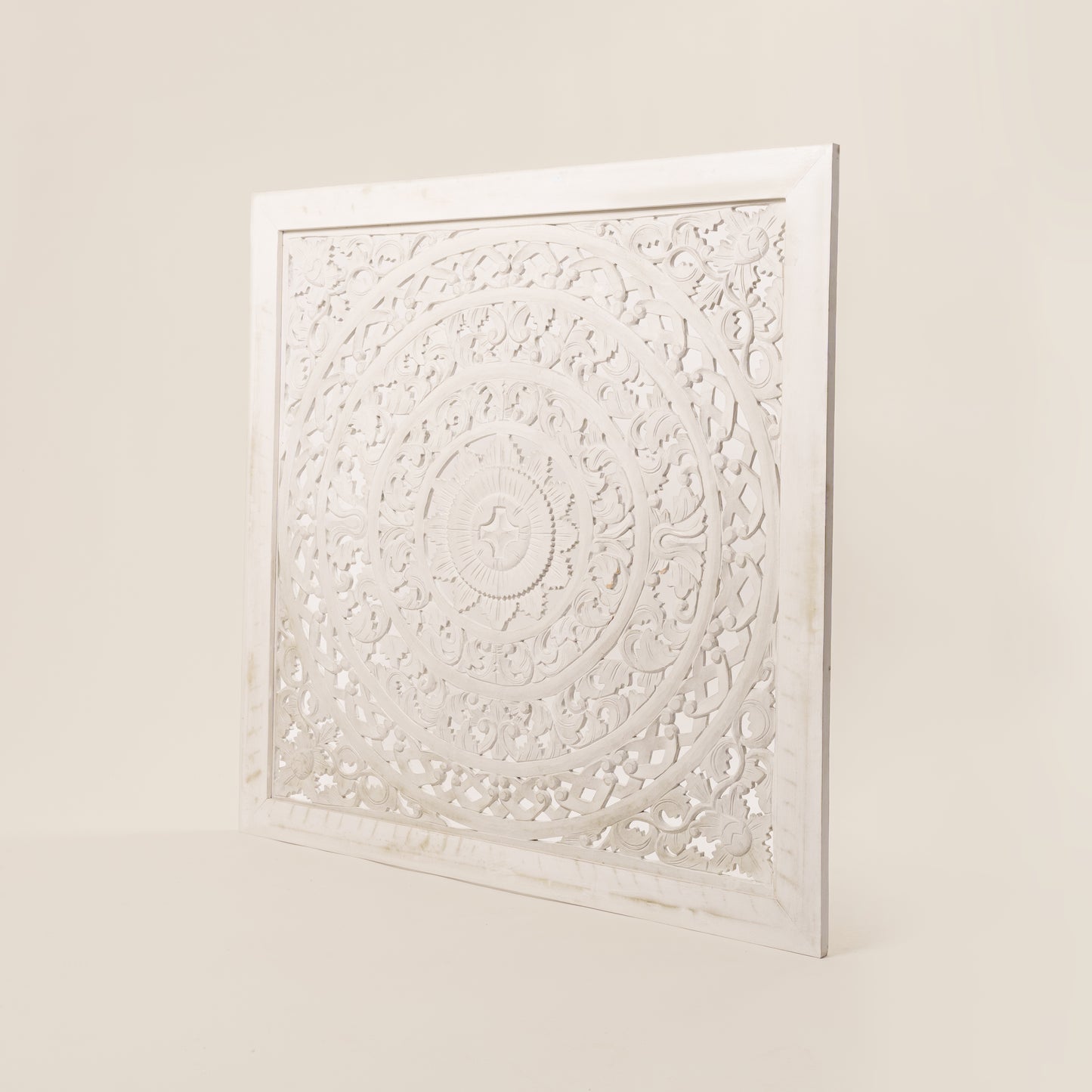 Medinė mandala 120x120 white