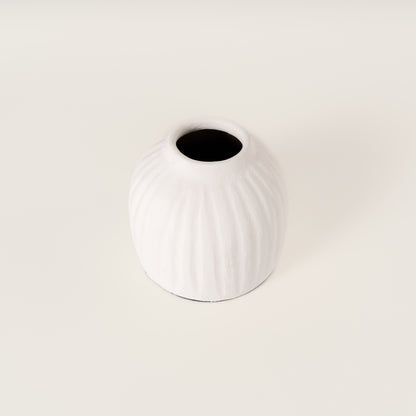 Decorative vase "Chi"