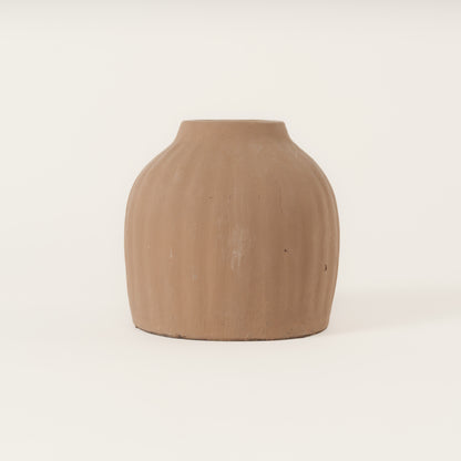 Decorative vase "Chi"